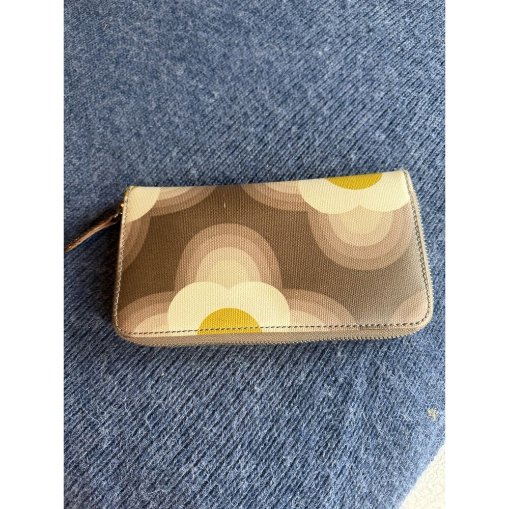 ORLA KIELY Zip Wallet Classic Ivy Cream on Tan - 8x4 ½ - Pre-Owned Flower Spot - Picture 2 of 4